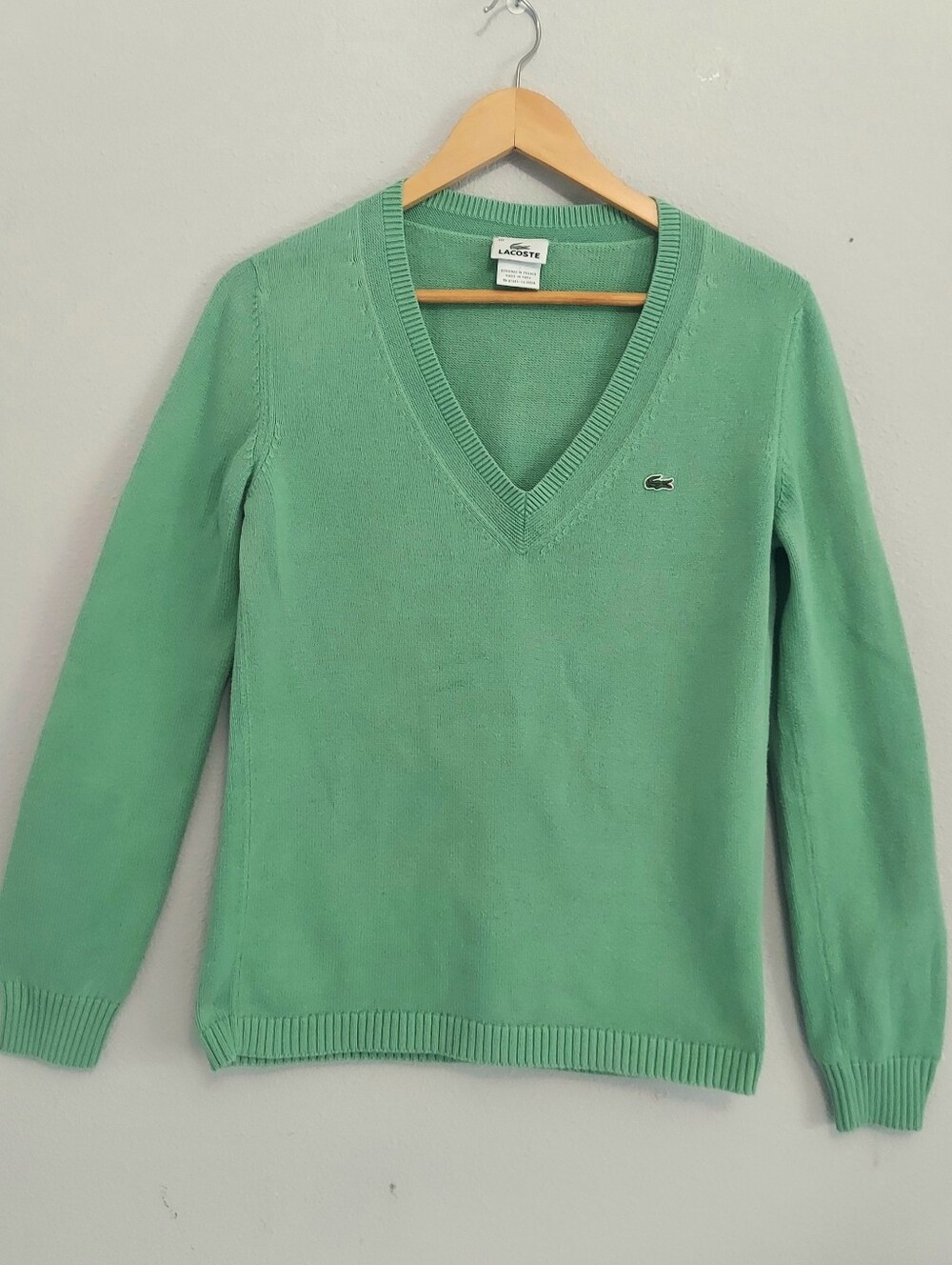 Lacoste Classic Vneck Logo Sweater Light Green Women Medium Vintage Preppy
